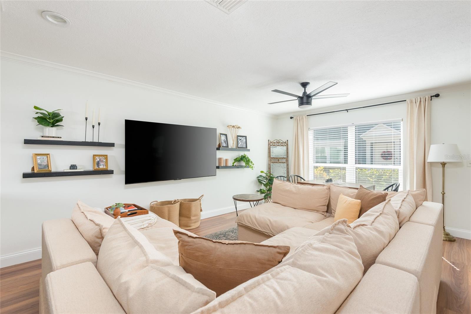 CHANTICLEER 1 A CONDO - Residential Lease