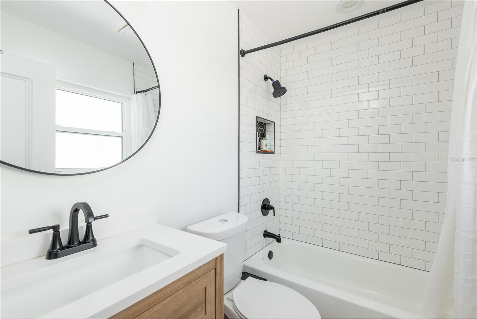 CHANTICLEER 1 A CONDO - Residential Lease