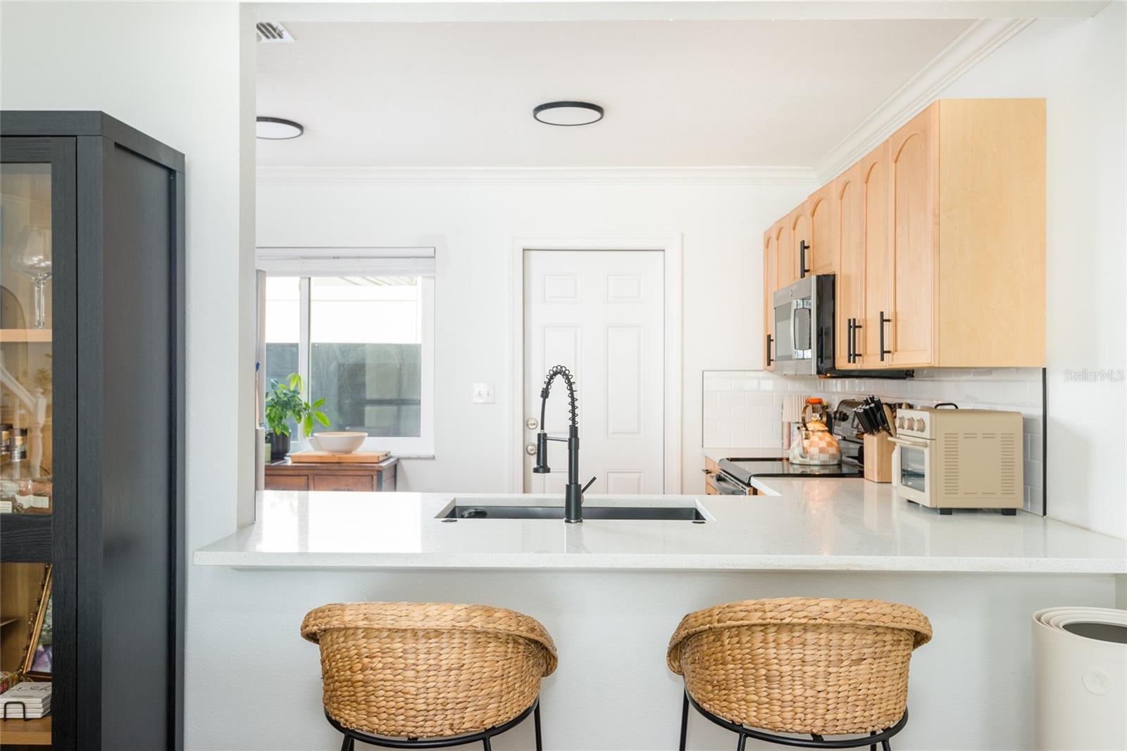 CHANTICLEER 1 A CONDO - Residential Lease