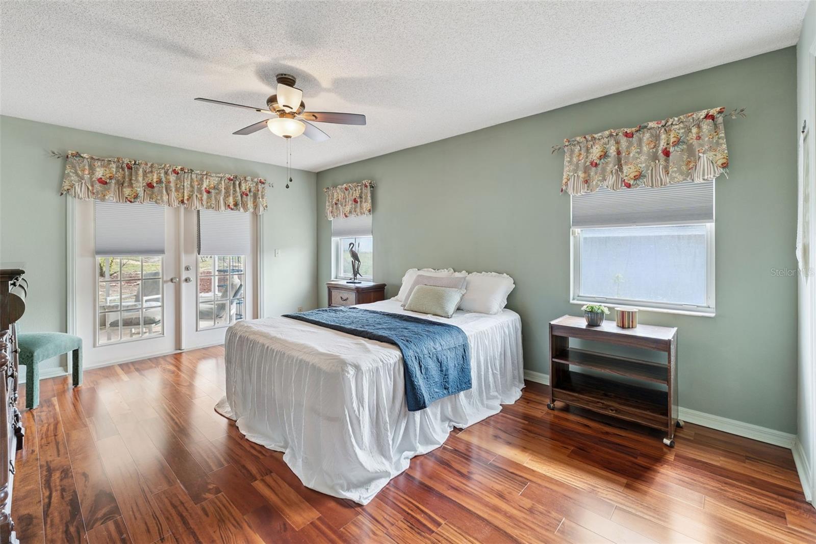 NORTH POINTE PH 01 - Residential