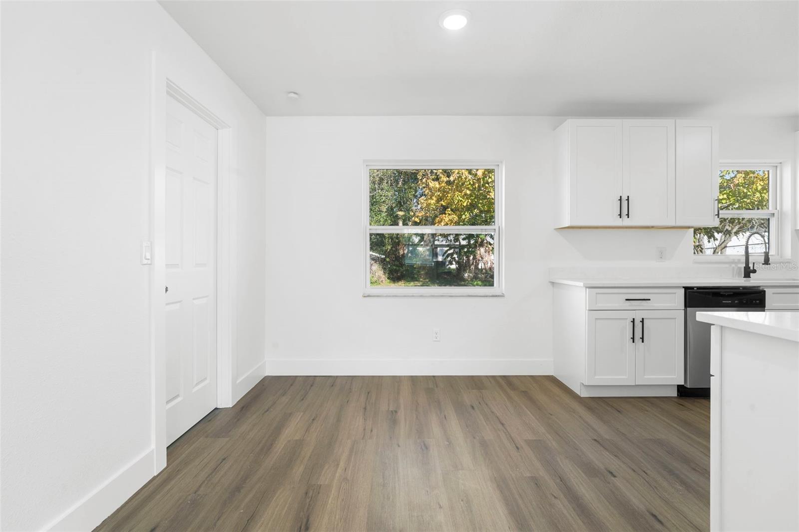 MALIBU GROVES TENTH ADD - Residential