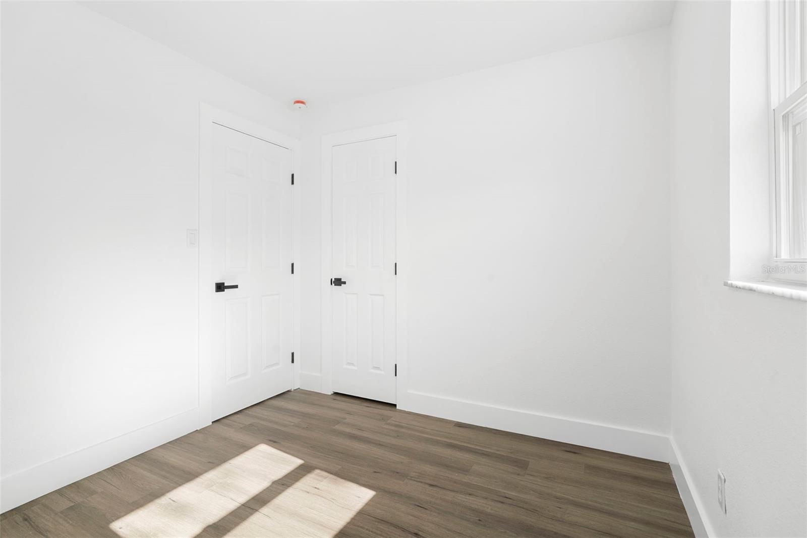 MALIBU GROVES TENTH ADD - Residential