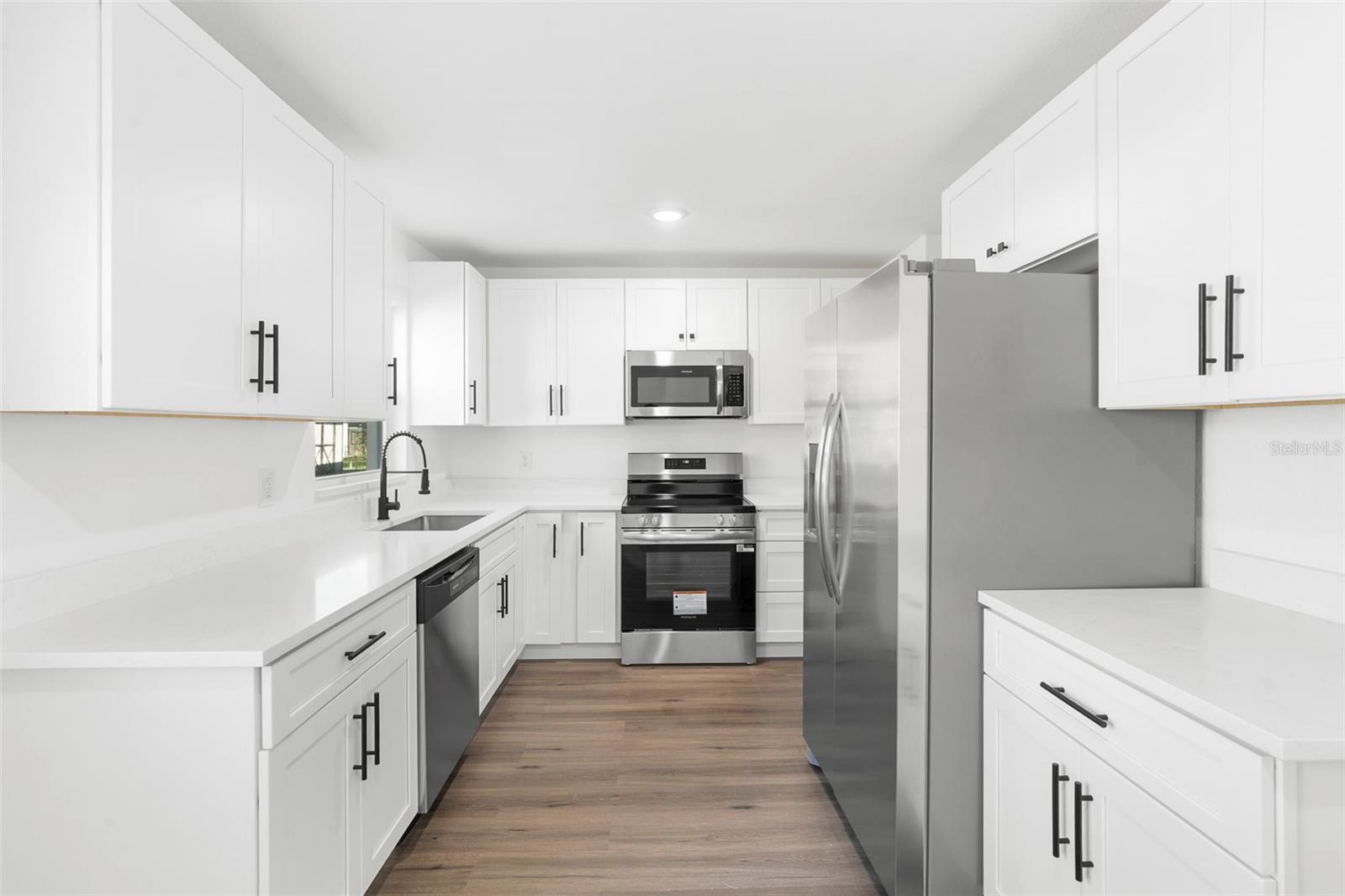 MALIBU GROVES TENTH ADD - Residential