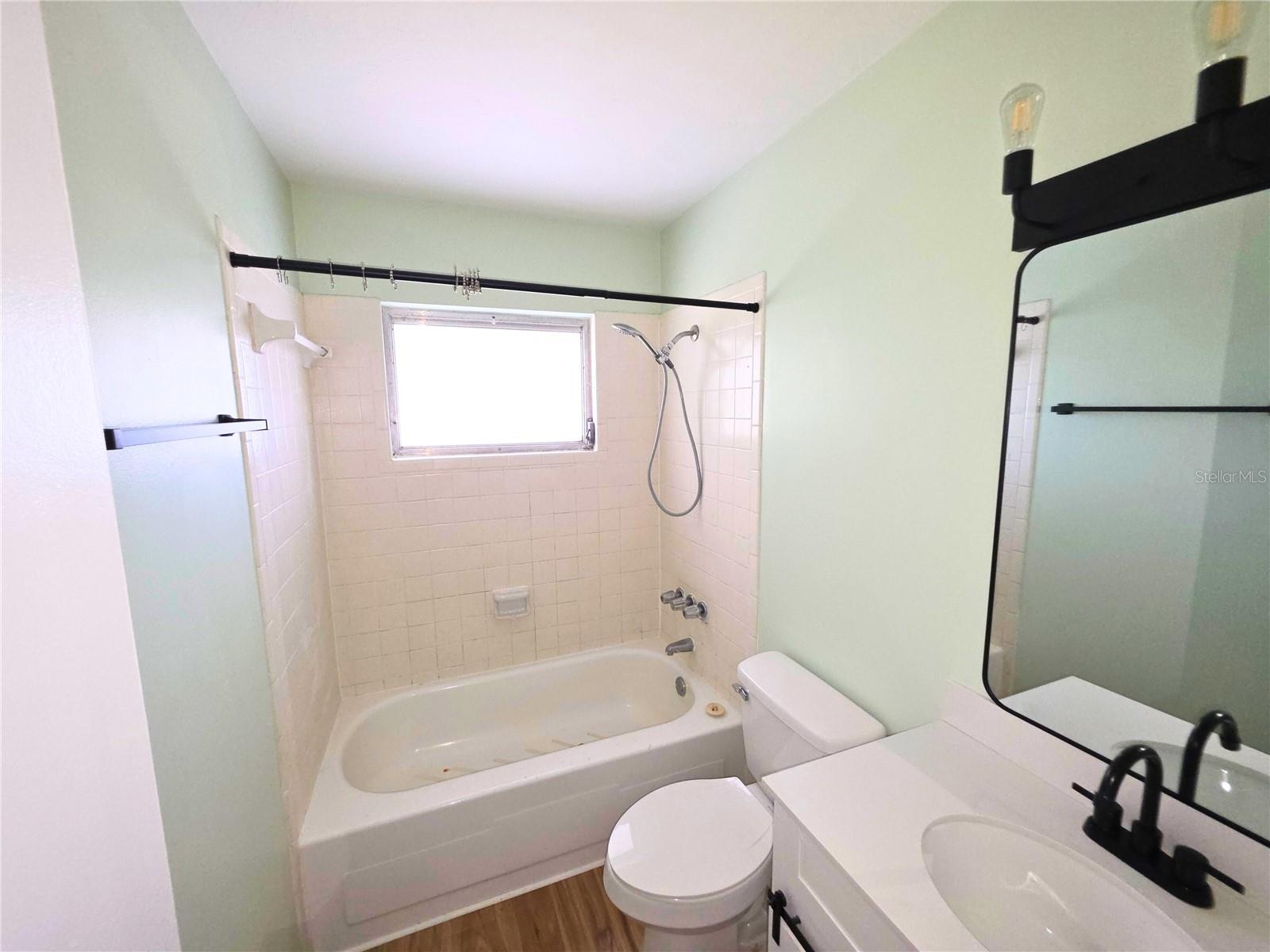 VENICE GARDENS - Residential Income