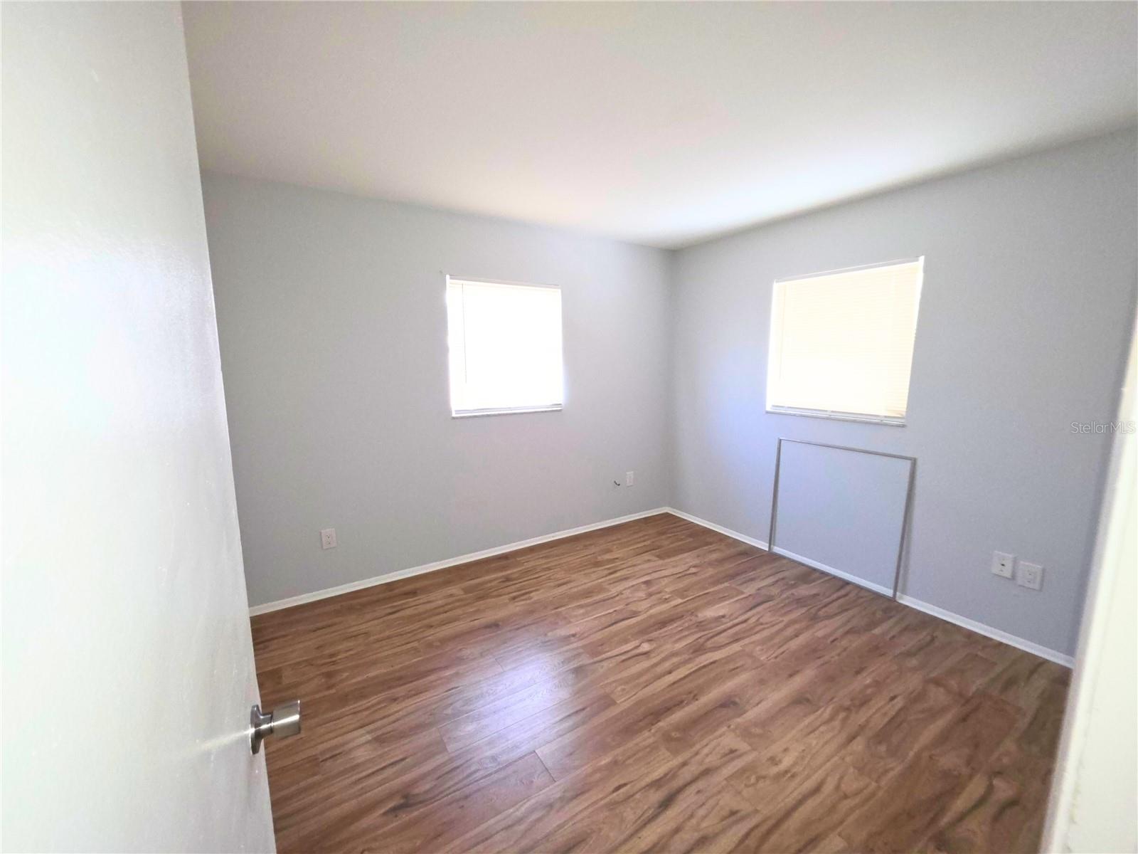 VENICE GARDENS - Residential Income