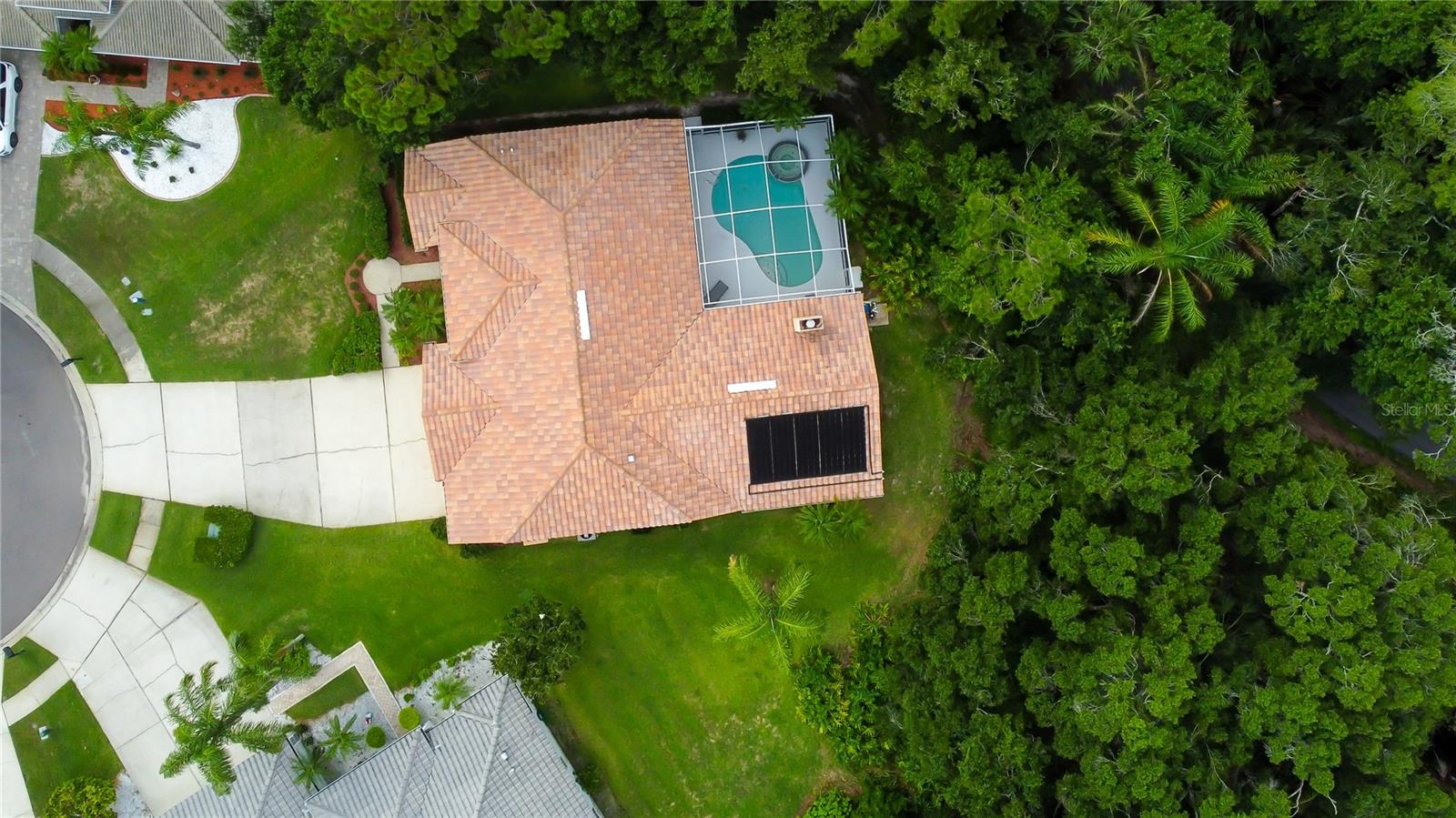 1827 FOXBORO COURT