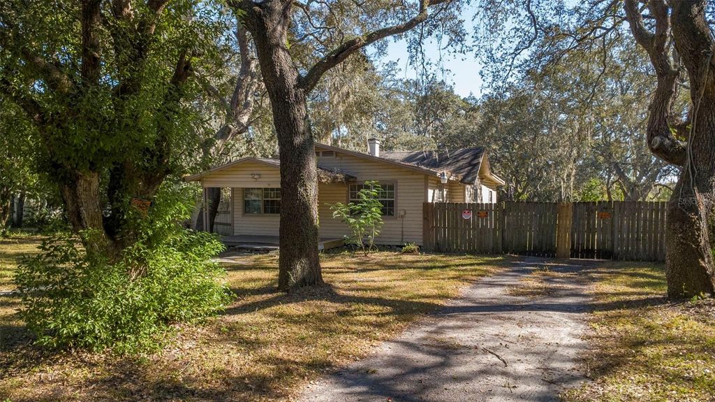 Photo of 10909 Marjory Avenue, Tampa, FL 33612 (MLS # TB8446408)