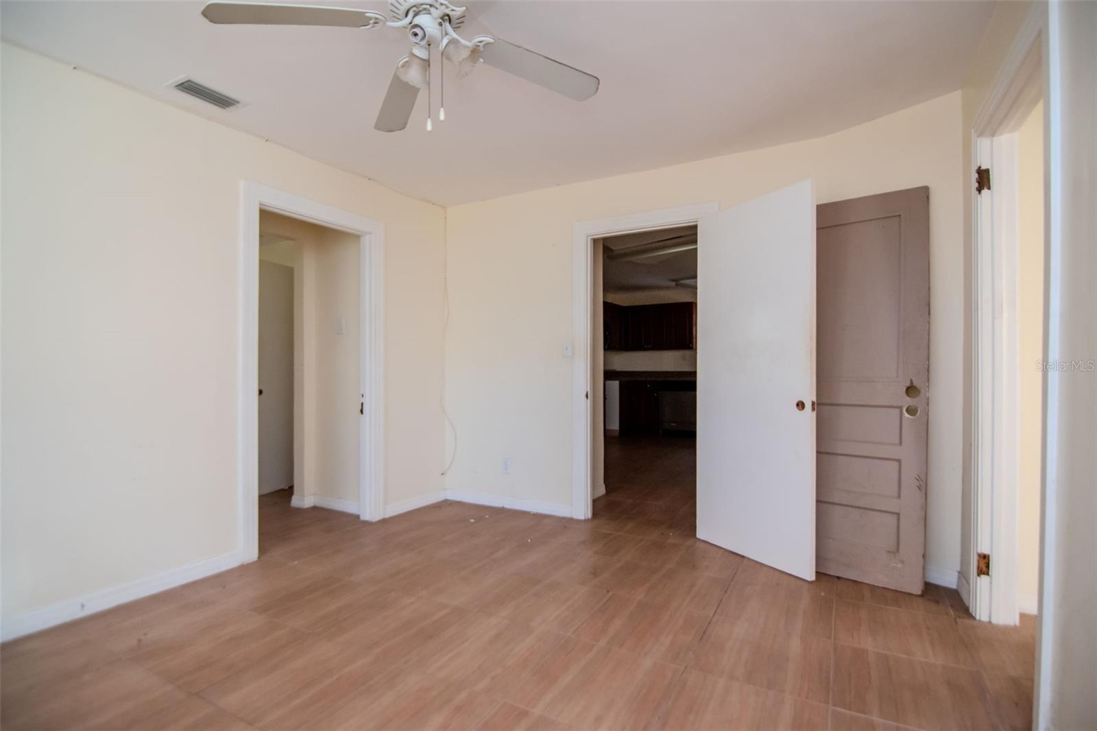 HAMNERS W E FOREST ACRES - Residential