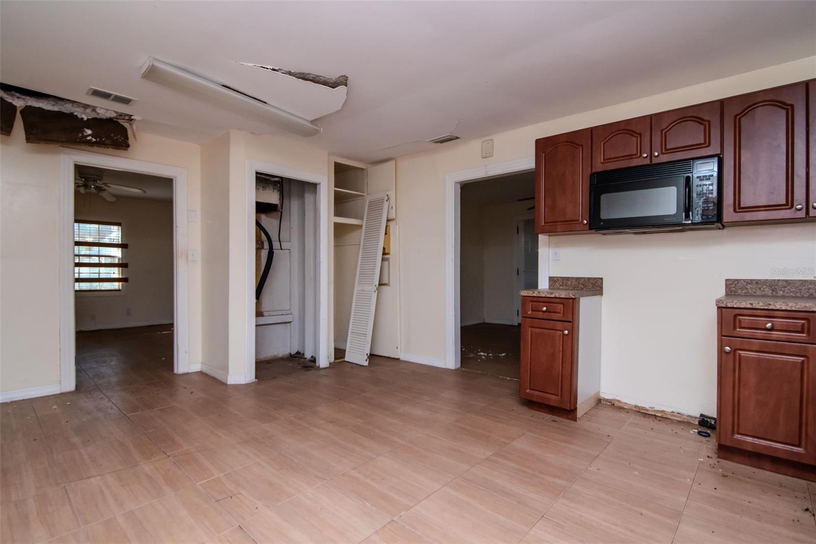 HAMNERS W E FOREST ACRES - Residential