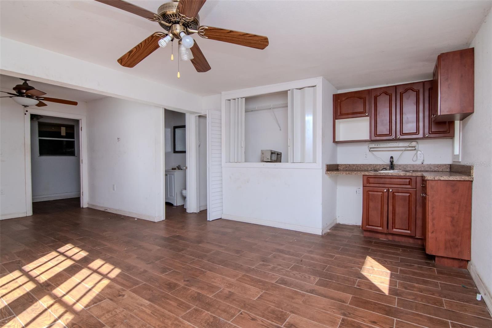 HAMNERS W E FOREST ACRES - Residential