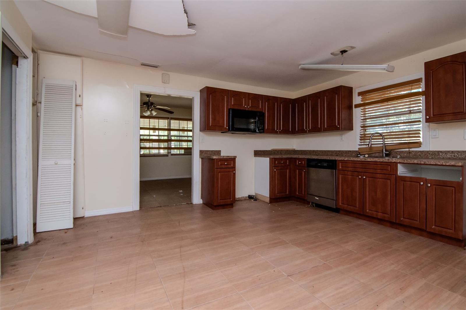 HAMNERS W E FOREST ACRES - Residential