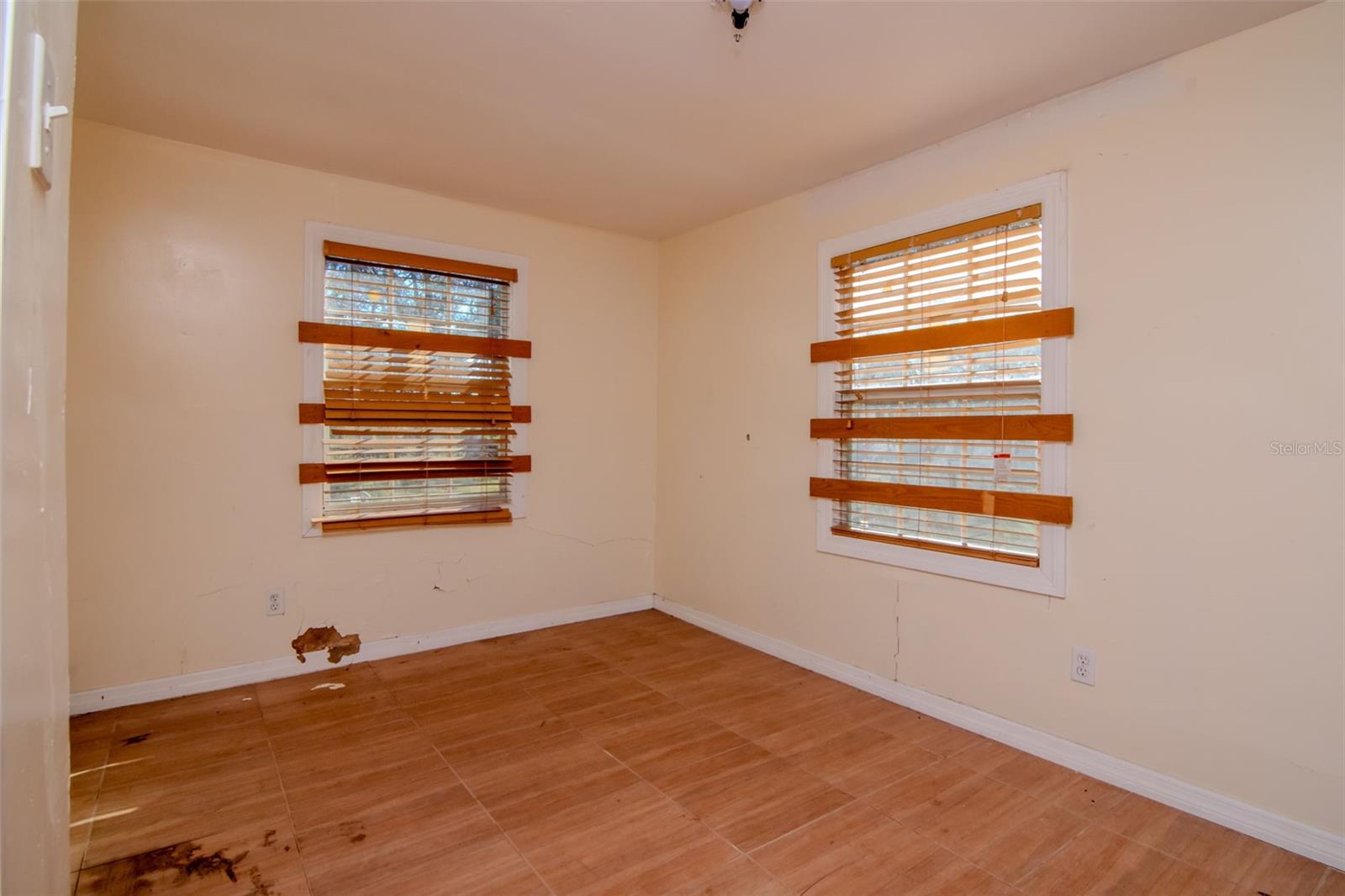 HAMNERS W E FOREST ACRES - Residential