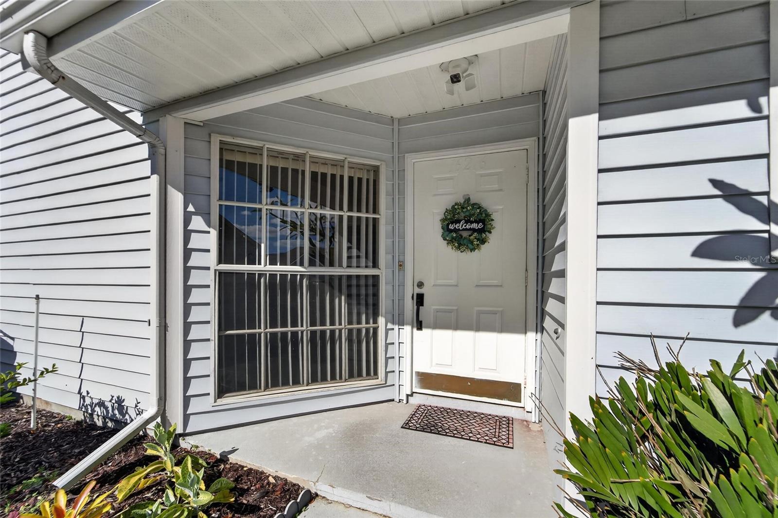16216 RAMBLING VINE DRIVE W