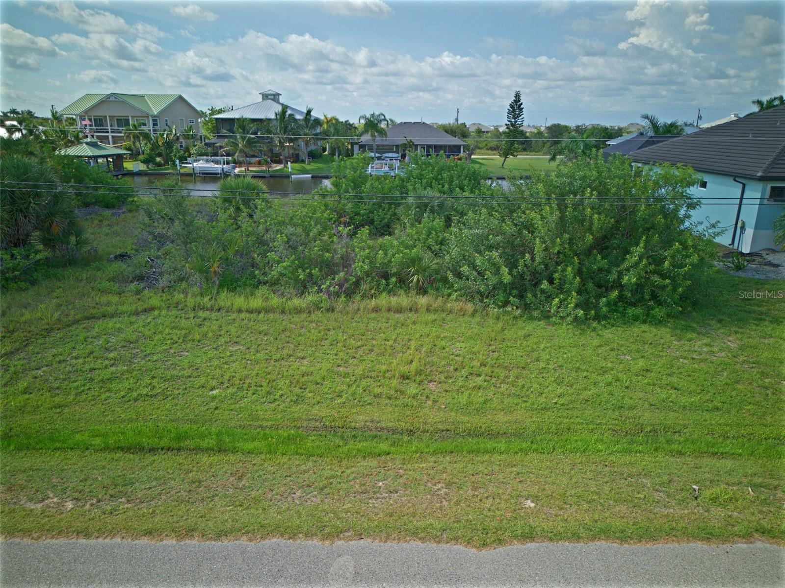 PORT CHARLOTTE SEC 093 - Land