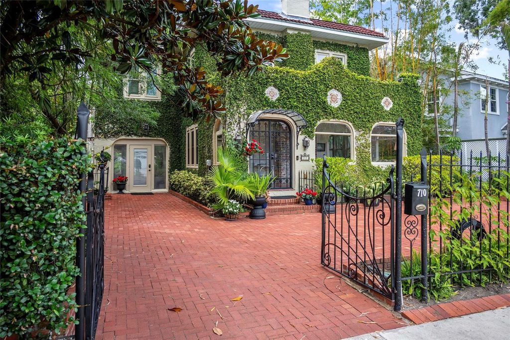 Photo of 710 Springdale Road, Orlando, FL 32804 (MLS # O6418379)