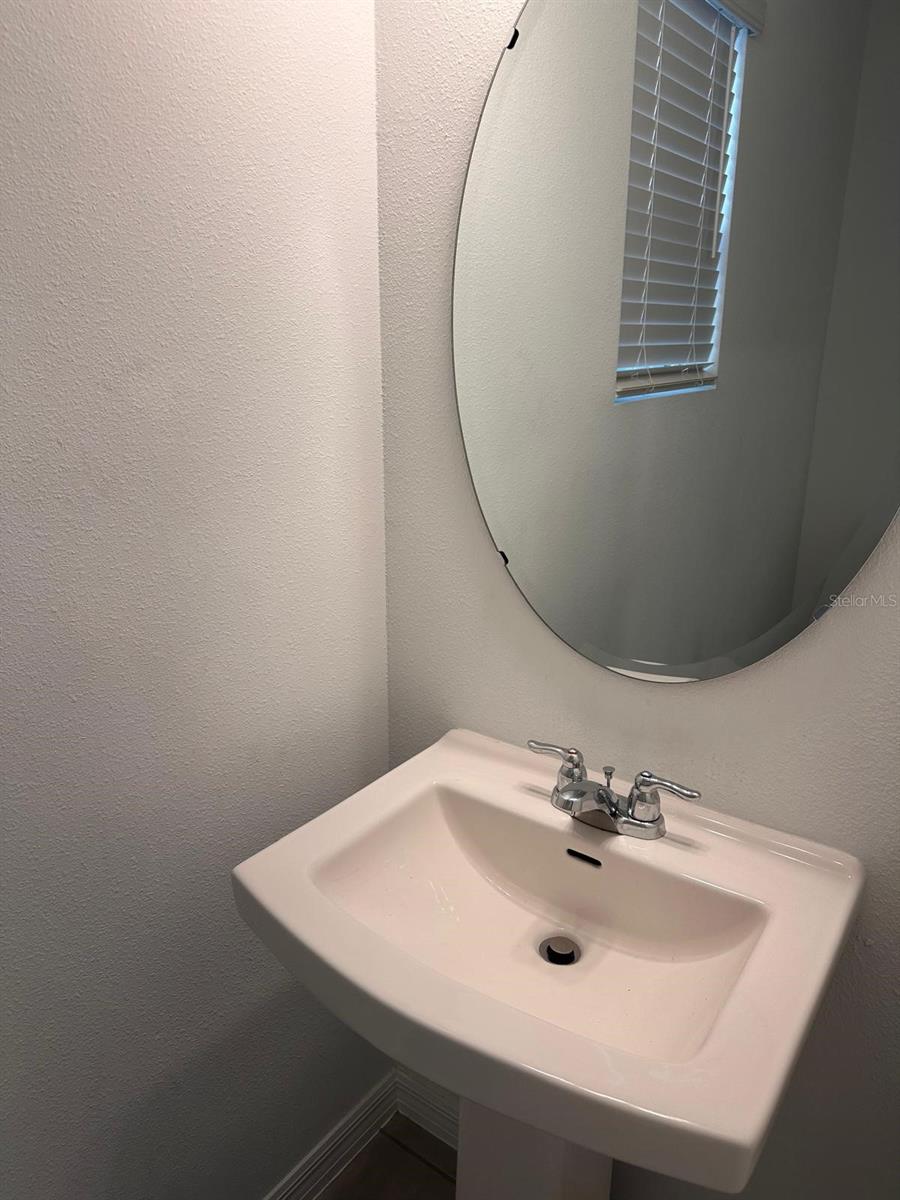 MARION CREEK ESTATES - Residential Lease