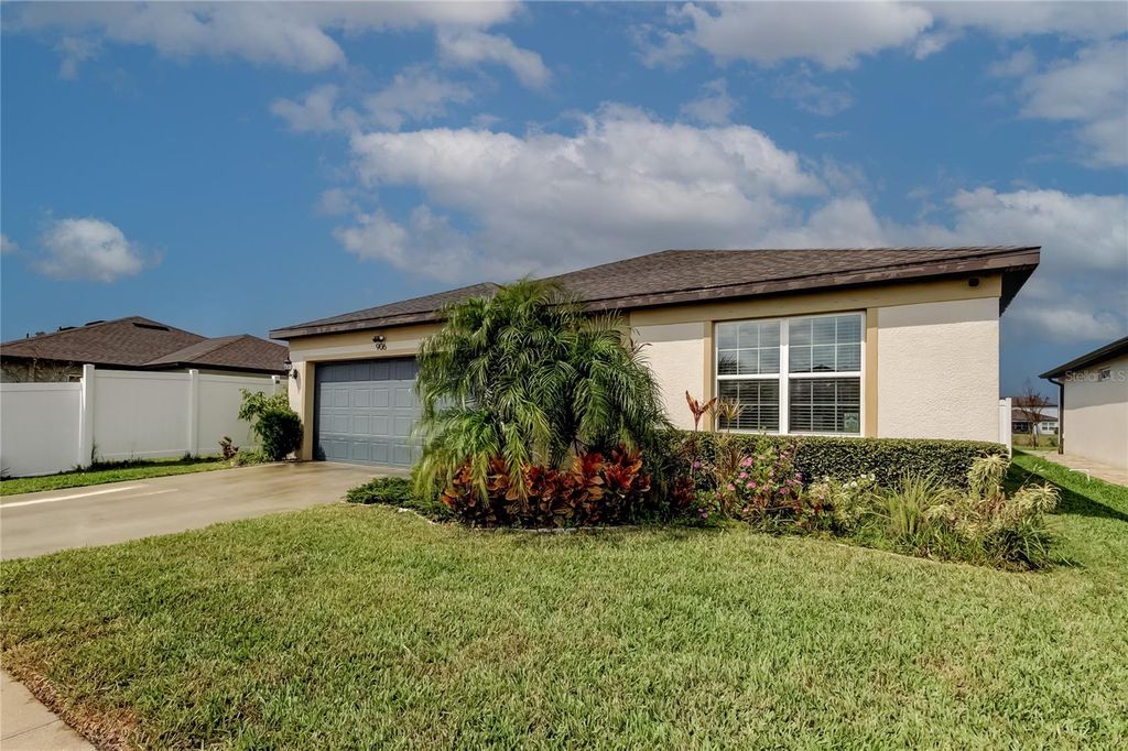 Photo of 906 Swaying Sawgrass Avenue, Ruskin, FL 33570 (MLS # TB8486651)