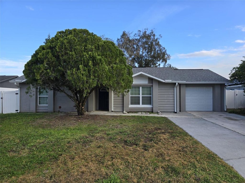 Photo of 326 Colonade Court, Kissimmee, FL 34758 (MLS # P4937527)