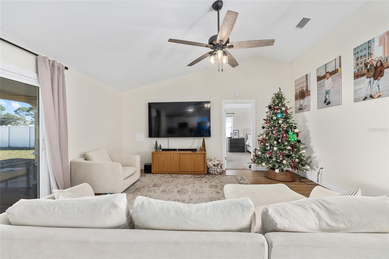 SILVER SPGS SHORES UN 07 - Residential