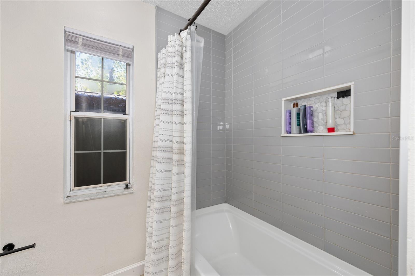 SILVER SPGS SHORES UN 07 - Residential