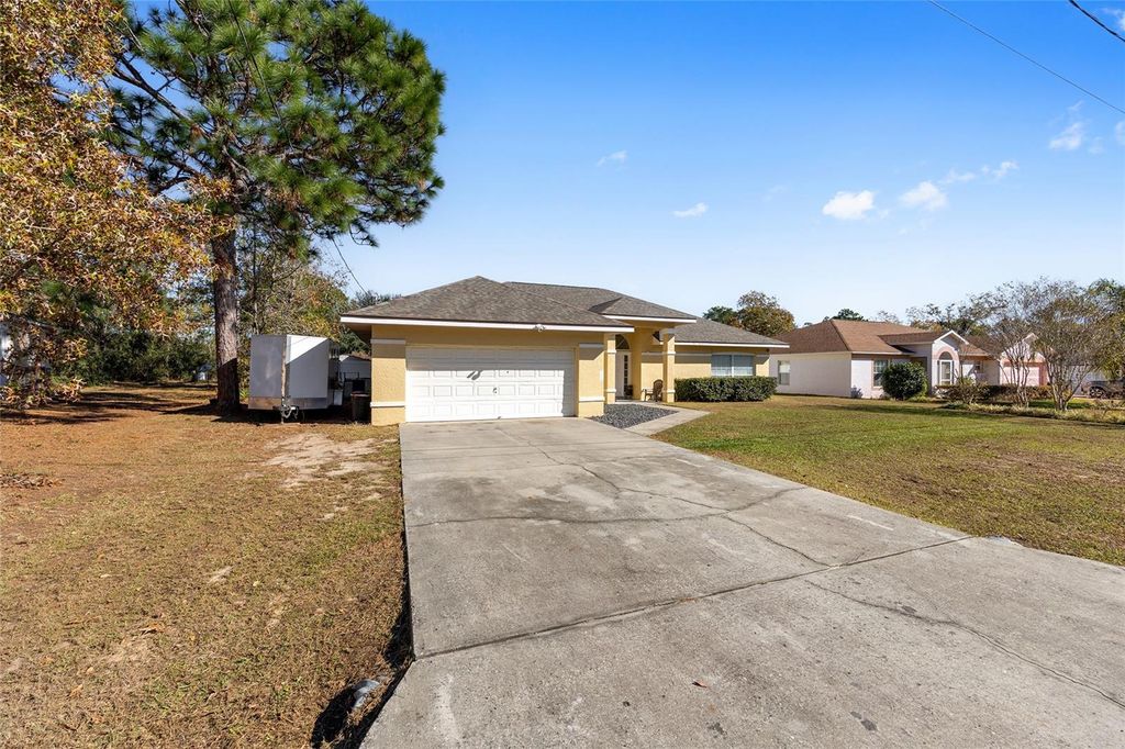 Photo of 14 Bahia Trace Loop, Ocala, FL 34472 (MLS # OM715059)