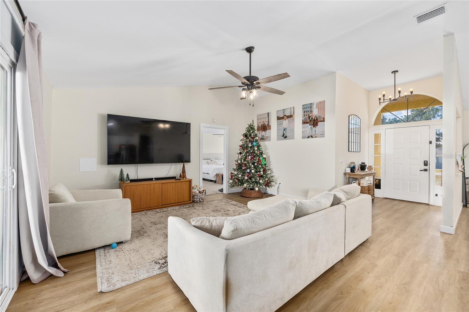 SILVER SPGS SHORES UN 07 - Residential