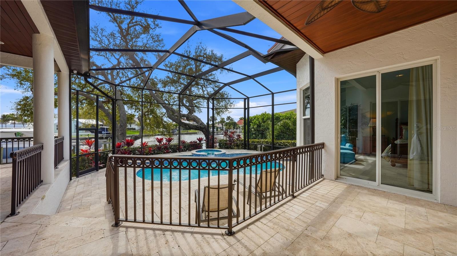 SOUTHPOINTE SHORES UNIT 1 - Residential