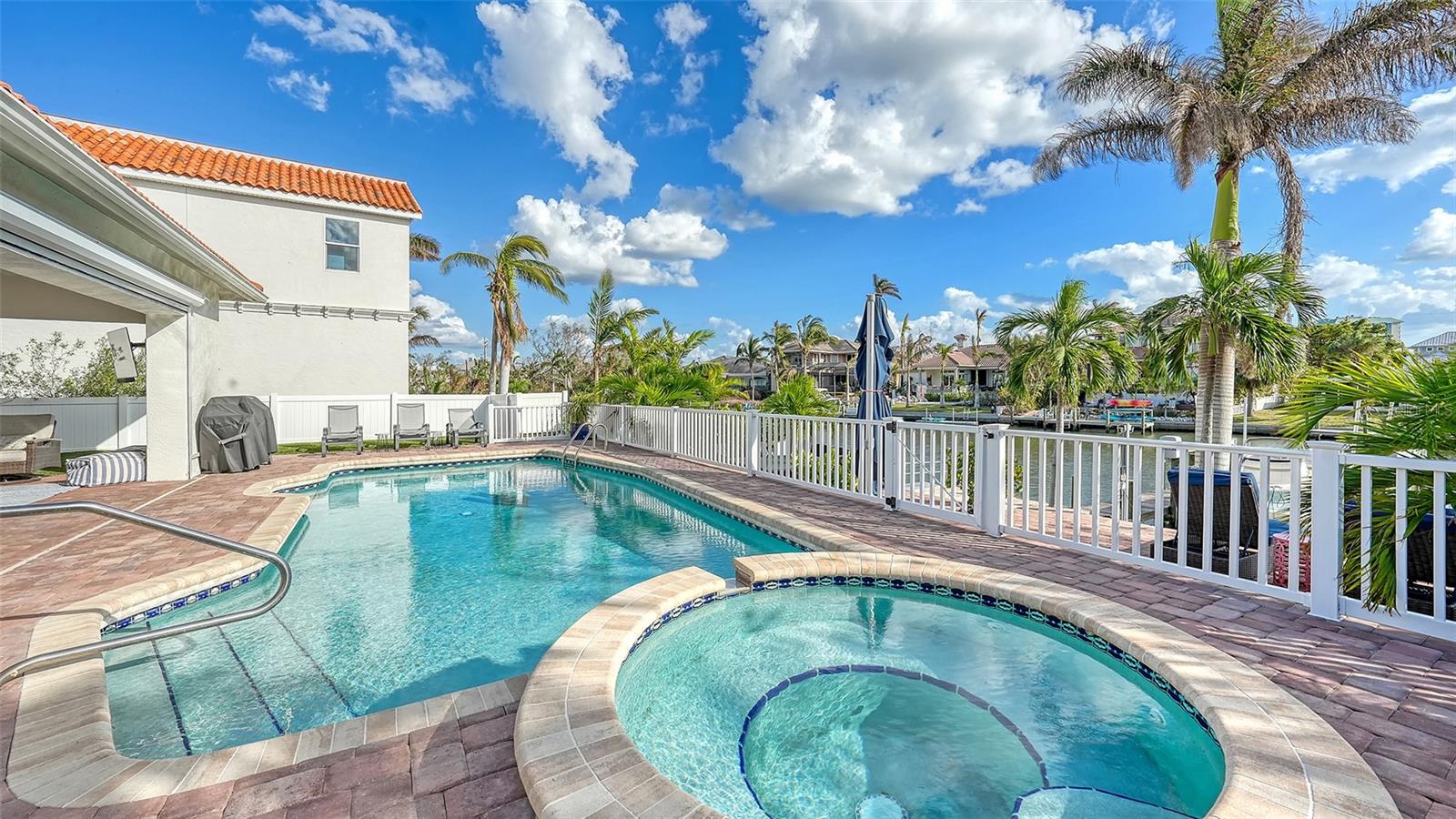 SAINT ARMANDS DIV JOHN RINGLING ESTATES - Residential