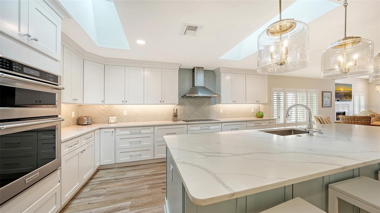 SAINT ARMANDS DIV JOHN RINGLING ESTATES - Residential