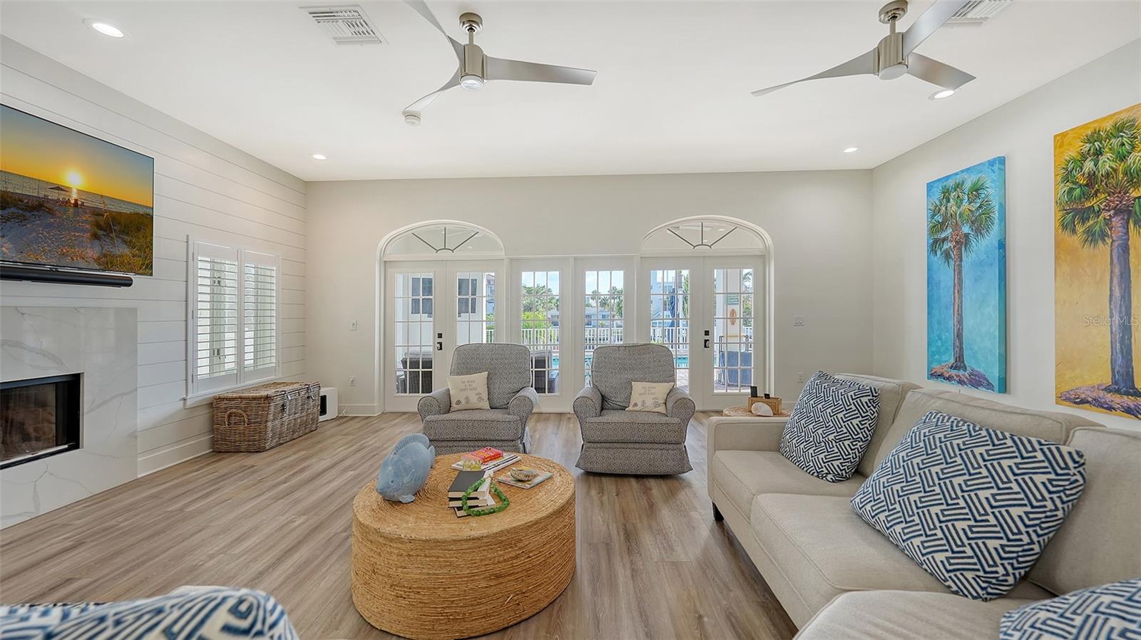 SAINT ARMANDS DIV JOHN RINGLING ESTATES - Residential