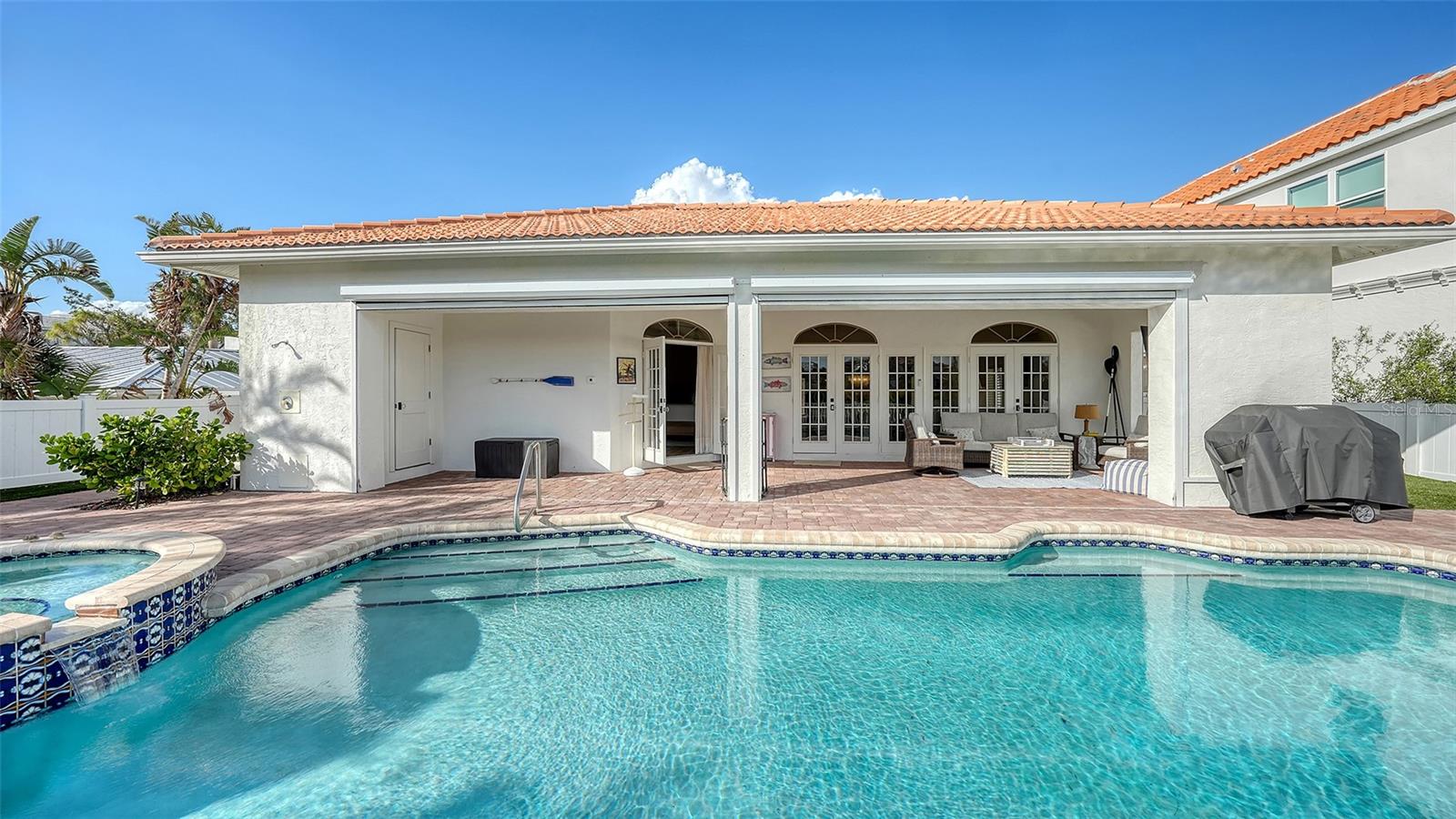 SAINT ARMANDS DIV JOHN RINGLING ESTATES - Residential