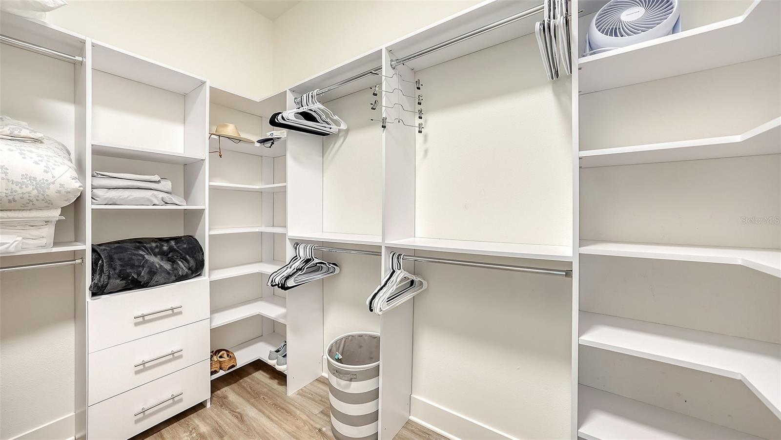 SAINT ARMANDS DIV JOHN RINGLING ESTATES - Residential