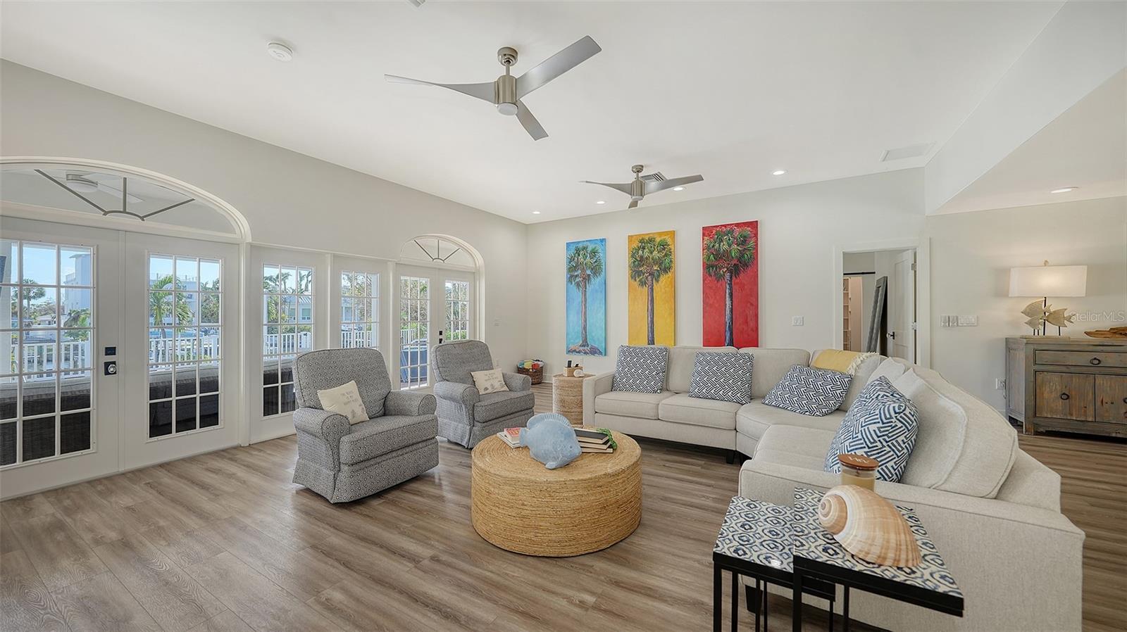 SAINT ARMANDS DIV JOHN RINGLING ESTATES - Residential