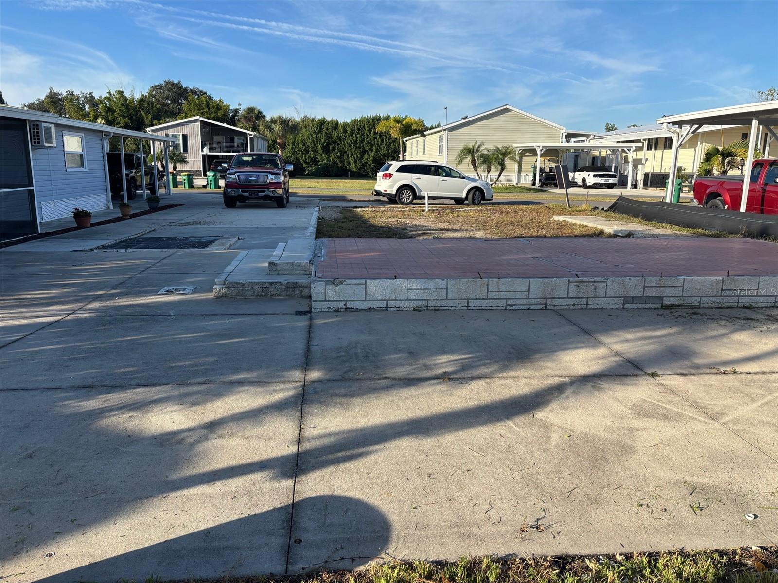 PELICAN HARBOR MOB HOME ESTATES - Land