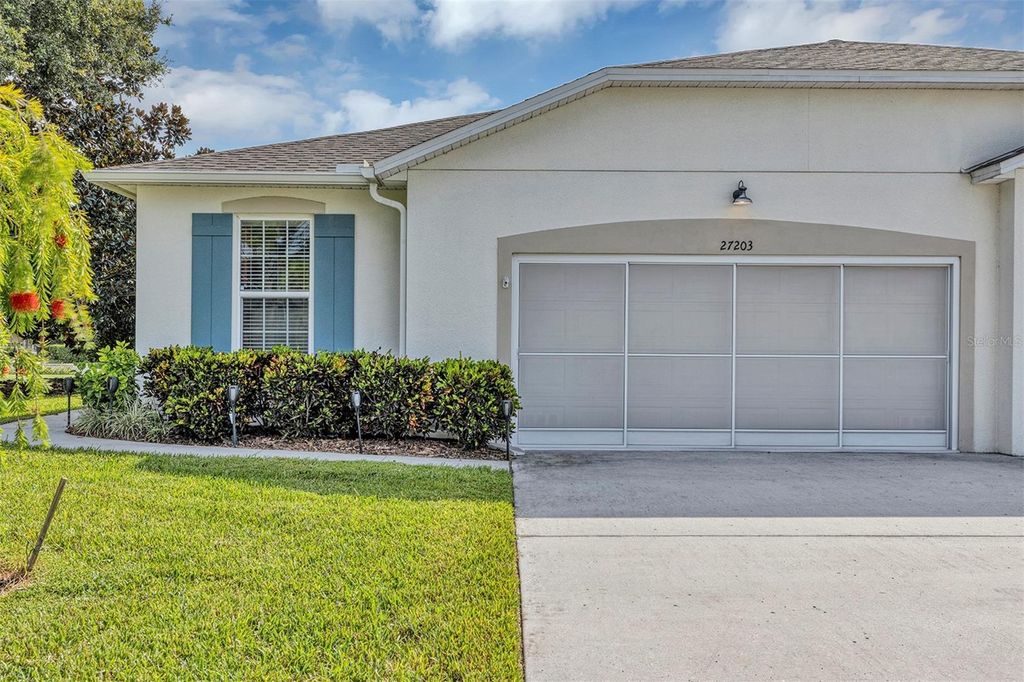 Photo of 27203 White Plains Way, Leesburg, FL 34748 (MLS # G5102352)