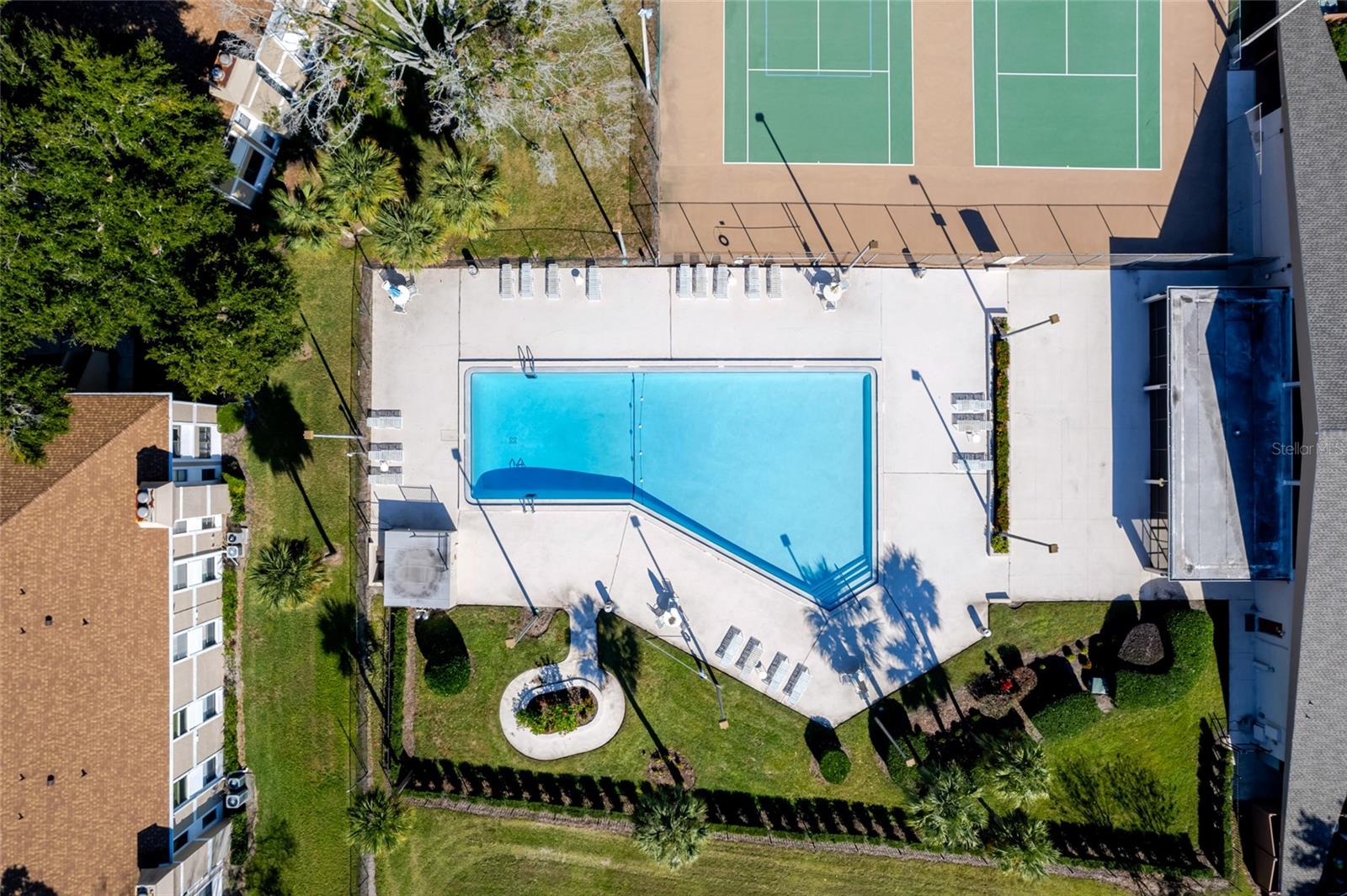 WIMBLEDON PARK CONDO 01 - Residential