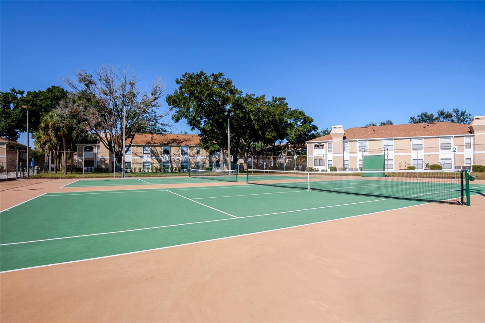 WIMBLEDON PARK CONDO 01 - Residential