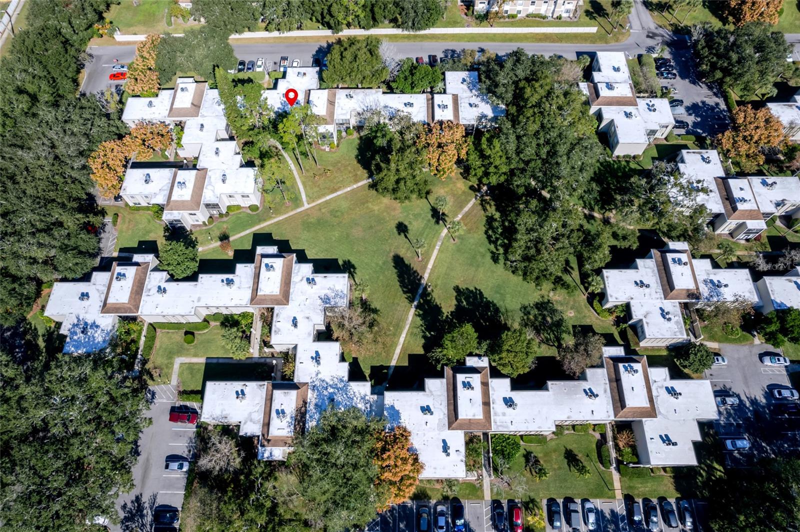 WIMBLEDON PARK CONDO 01 - Residential