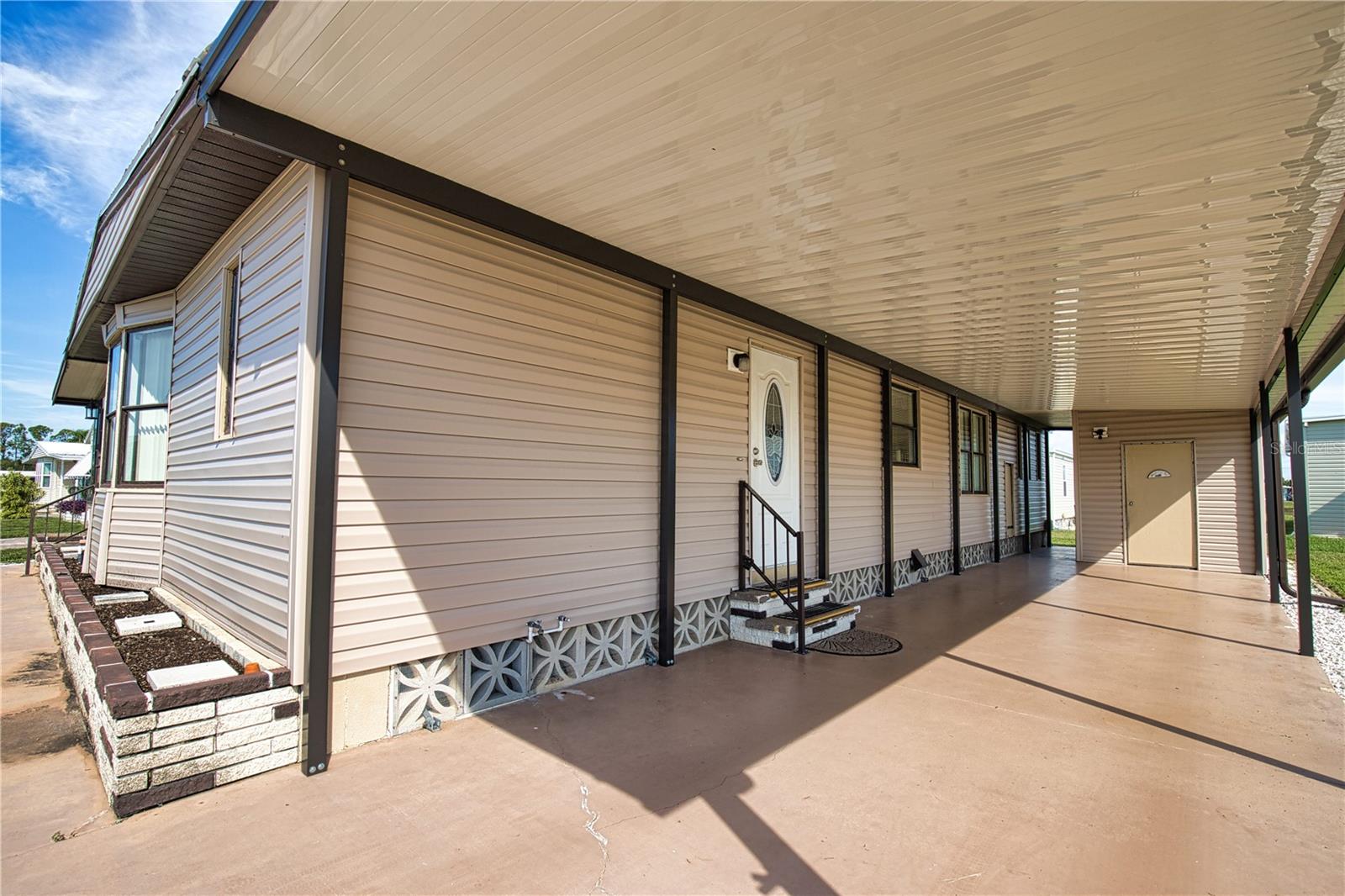 LA CASA MHP CO-OP - Residential