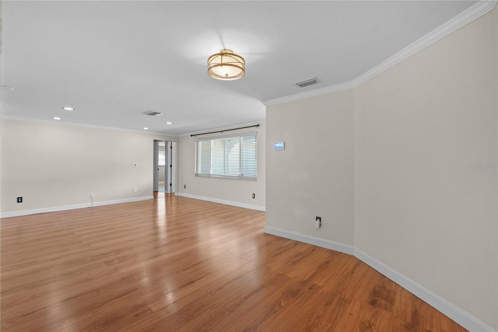 Photo of 813 Druid Hills Road, Temple Terrace, FL 33617 (MLS # TB8449194)