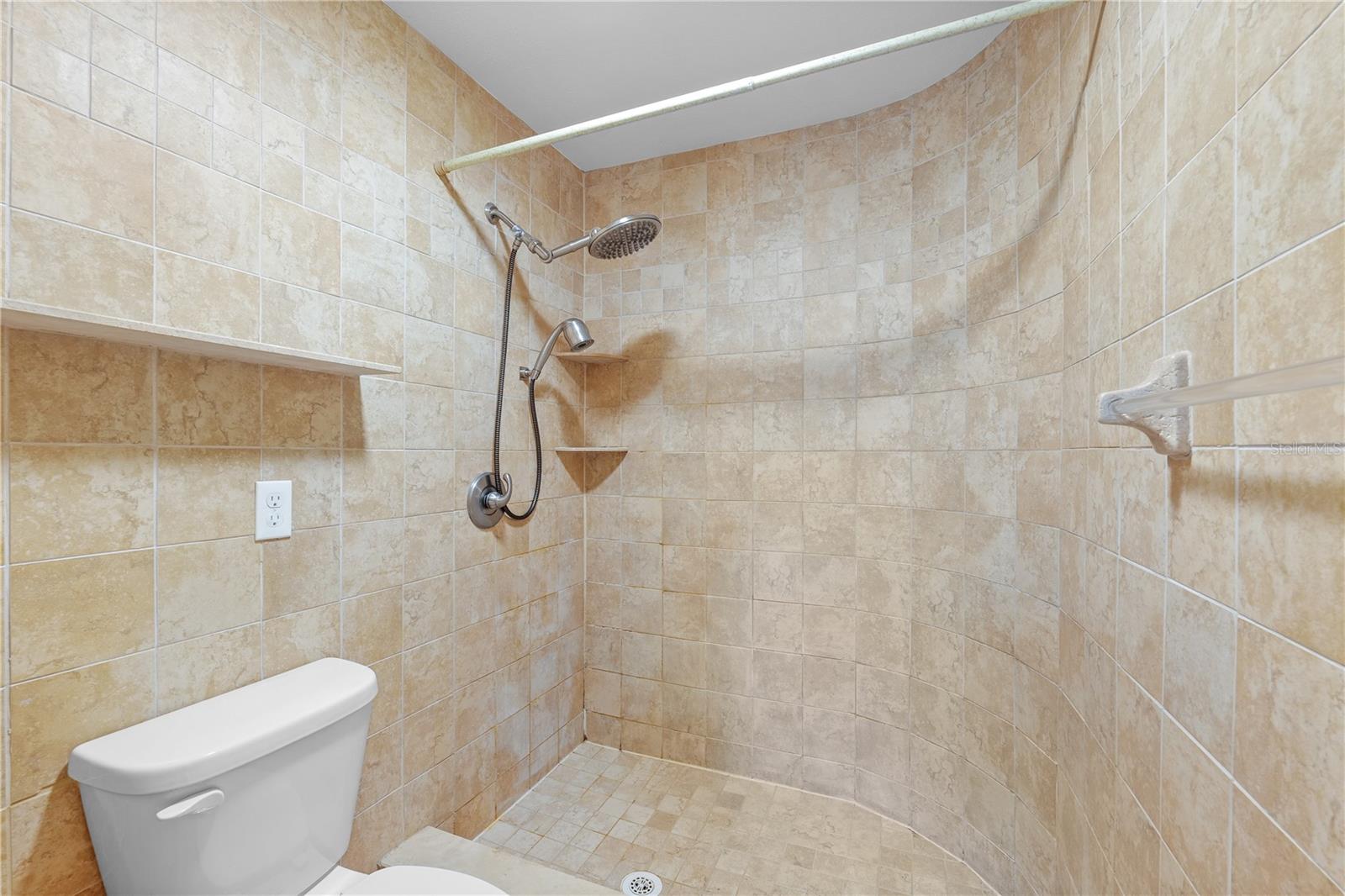 TEMPLE TERRACE ESTATES REP - Residential