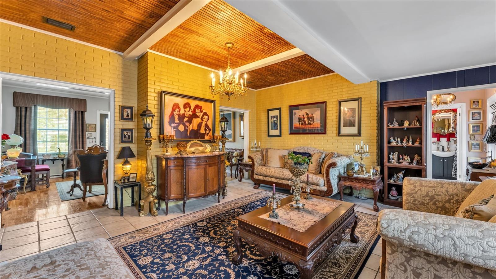 KENWITH COURT - Residential