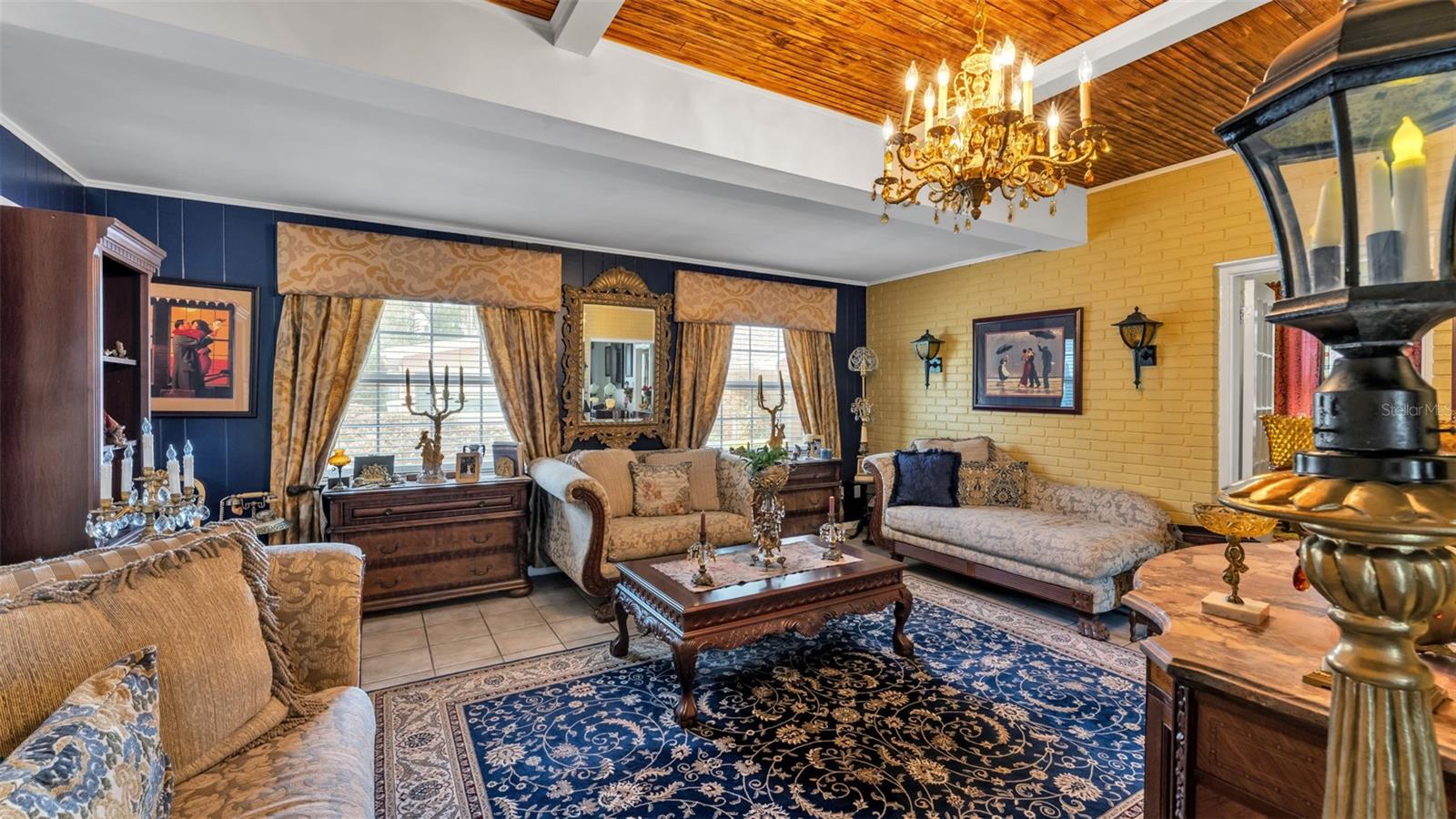 KENWITH COURT - Residential