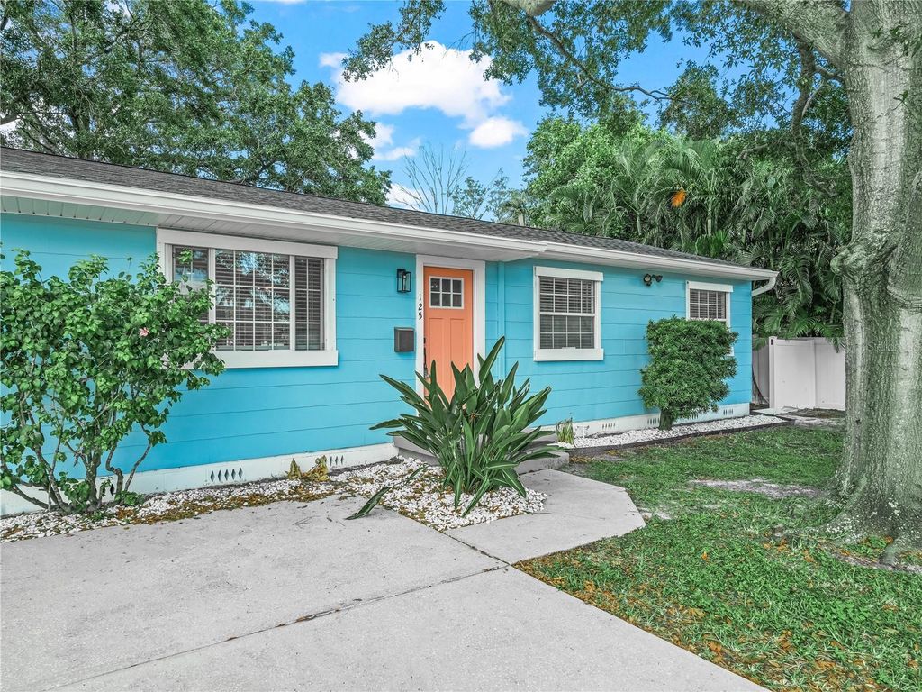 Photo of 125 80th Avenue N, St Petersburg, FL 33702 (MLS # K4903094)