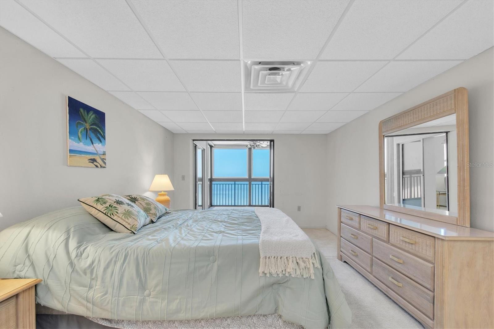 HARBOUR LIGHT TOWERS CONDO - Residential