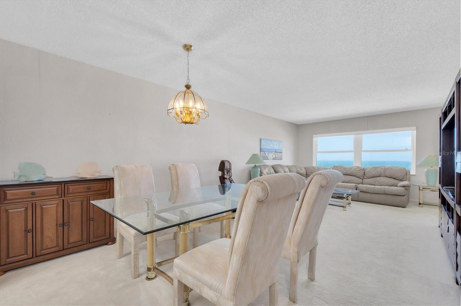 HARBOUR LIGHT TOWERS CONDO - Residential