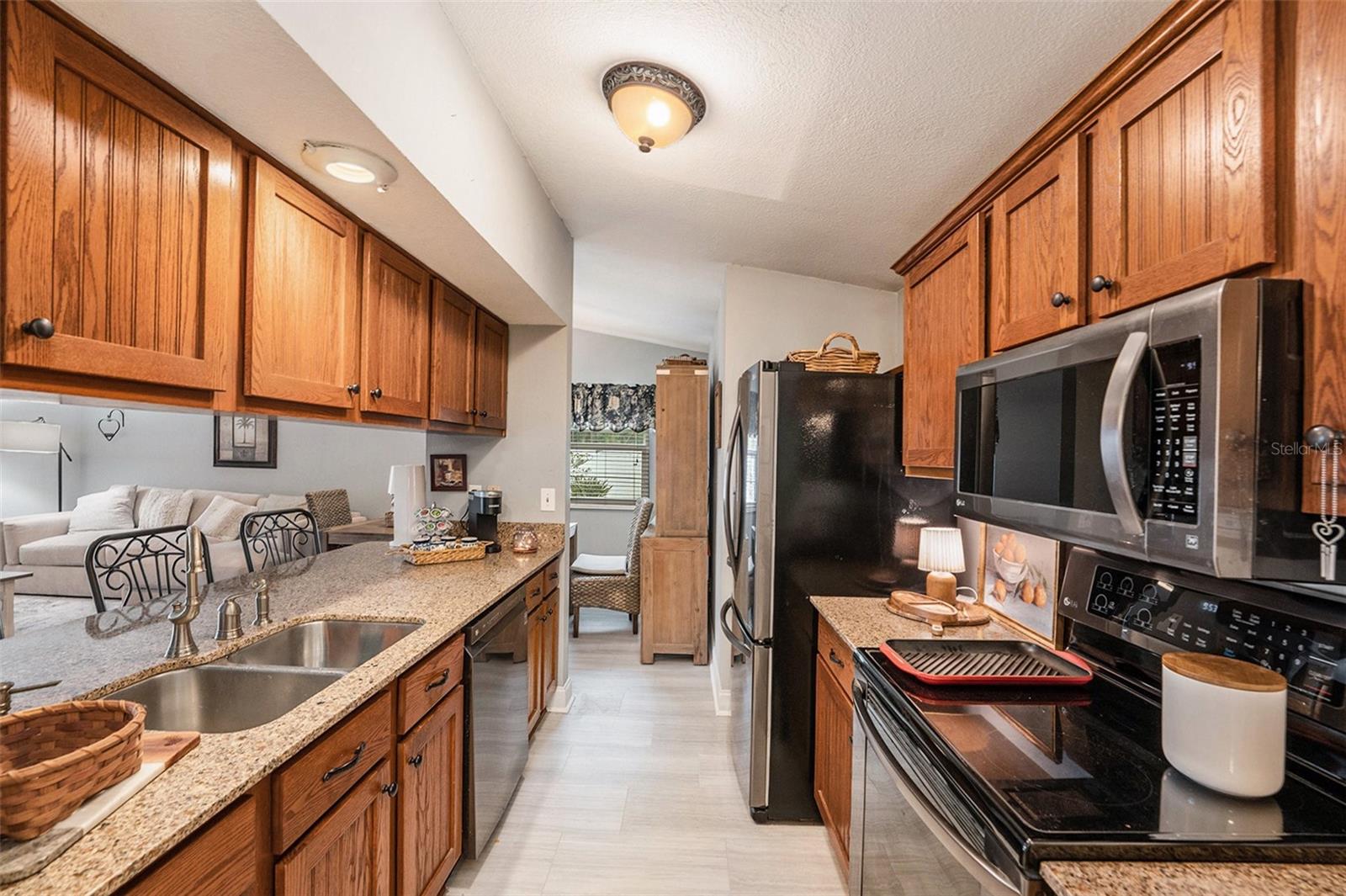 MANORS OF FOREST LAKES THE PH 2 - Residential