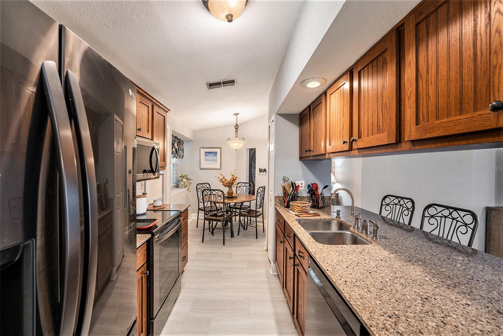 MANORS OF FOREST LAKES THE PH 2 - Residential