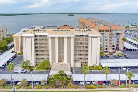 Condominium in DUNEDIN FL 622 EDGEWATER DRIVE.jpg