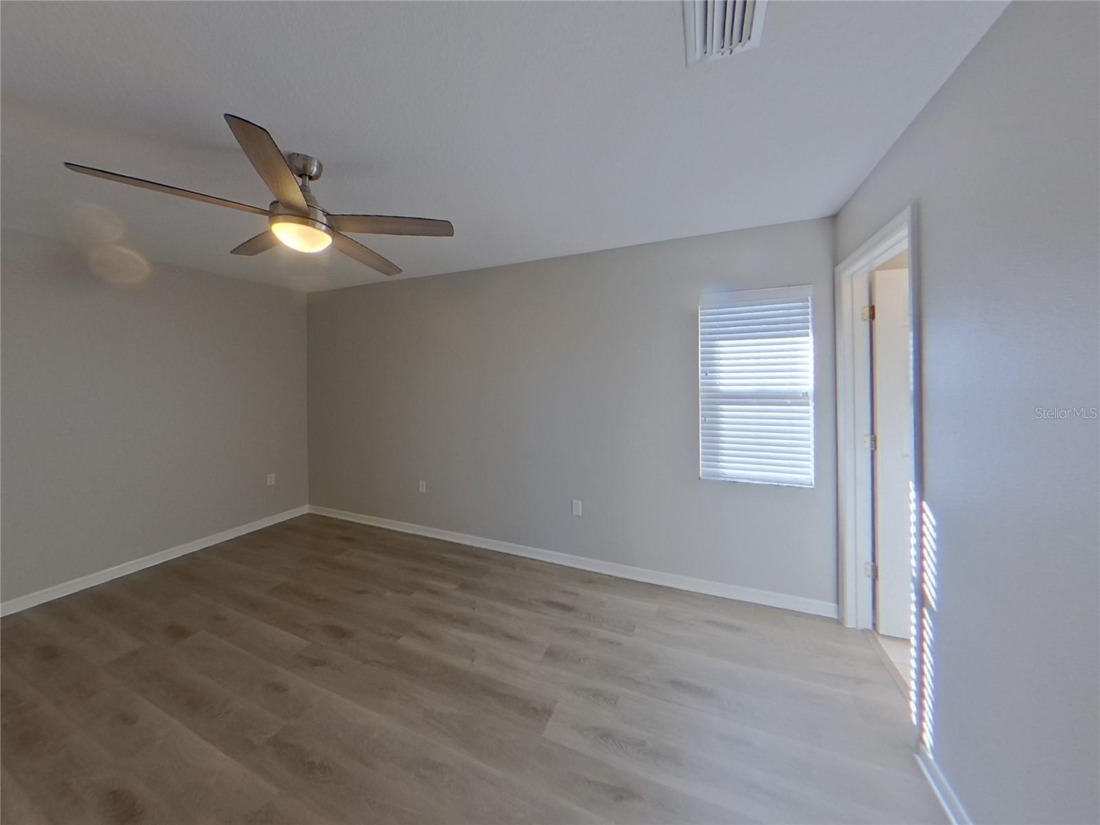 BRIARWOOD - Residential Lease